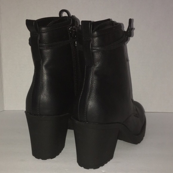 ZIGIny's Kourtian NIB Moto-Style boots Sz 8.5 & 9M - Picture 4 of 8